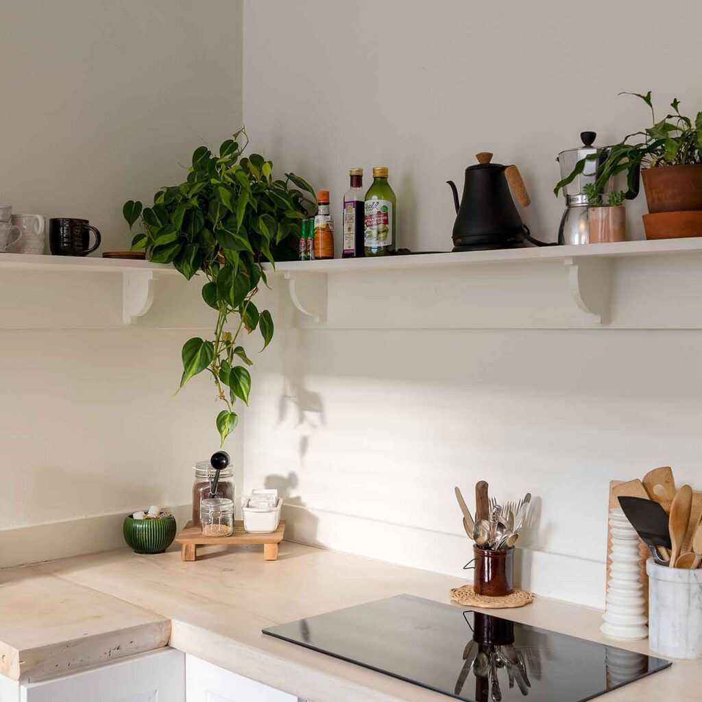 Schoonmaakmiddelen kopen bij ProfiBright: van vloerreiniger tot ontvetter, concentraat of kant-en-klaar. Voor thuis en de zaak. Bekijk het assortiment.